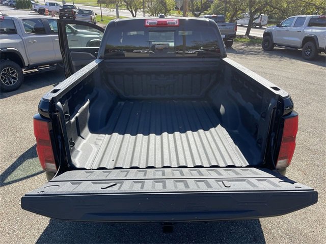 New 2025 Chevrolet Colorado ZR2 w/ Technology Package image 24