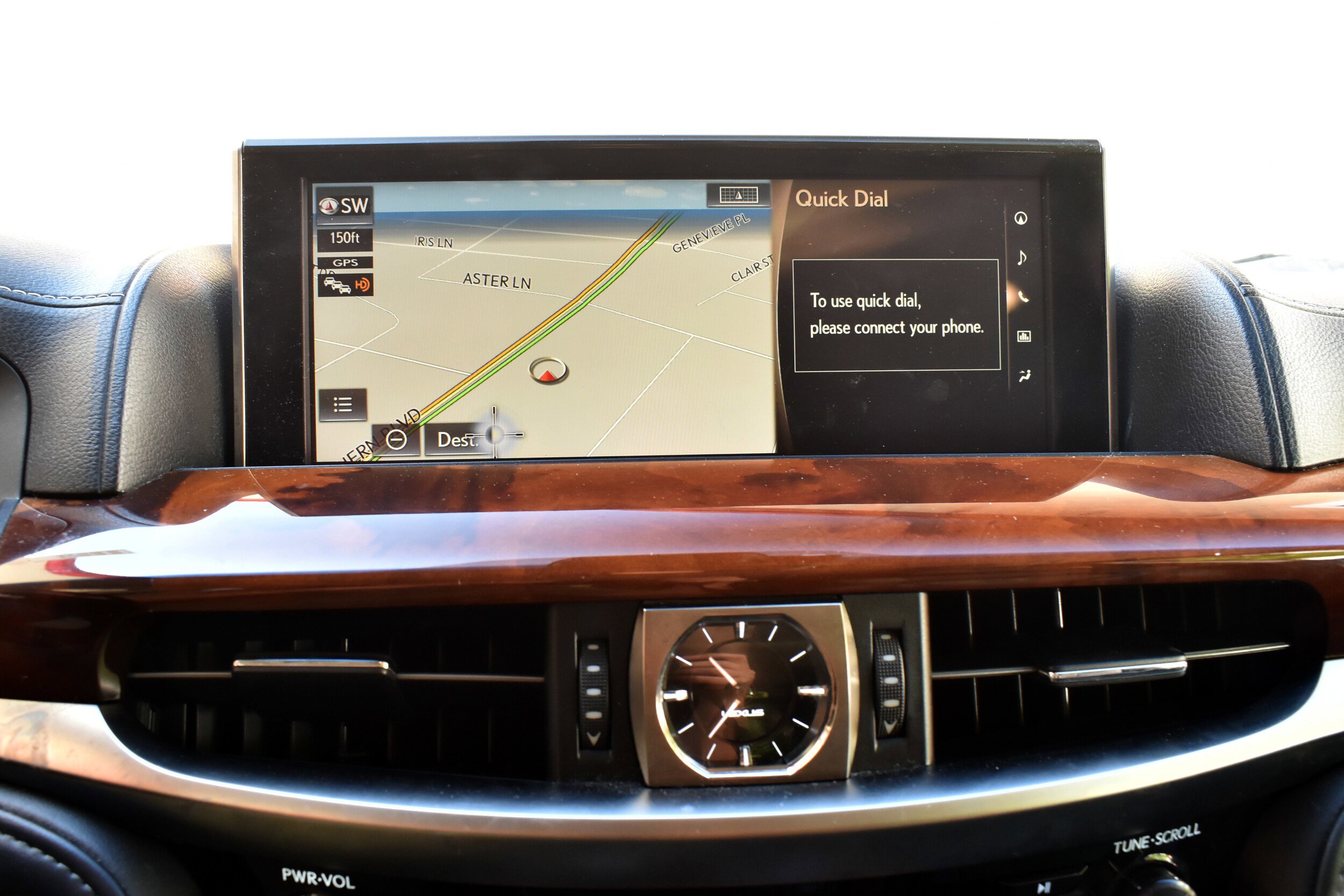 Used 2018 Lexus LX 570 4WD w/ Luxury Package image 35