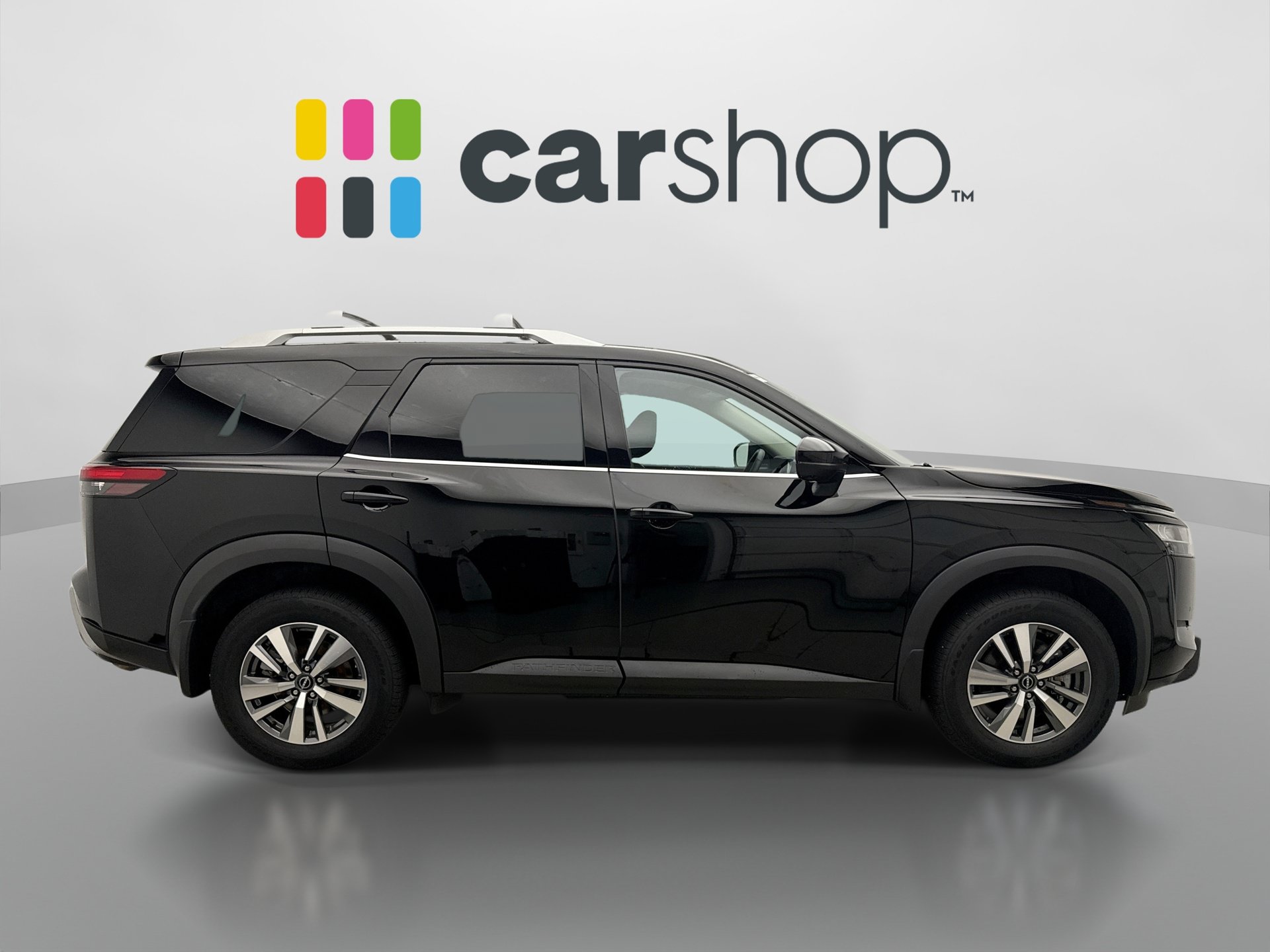 Used 2024 Nissan Pathfinder SL w/ Black Appearance Package AWD/4WD image 6