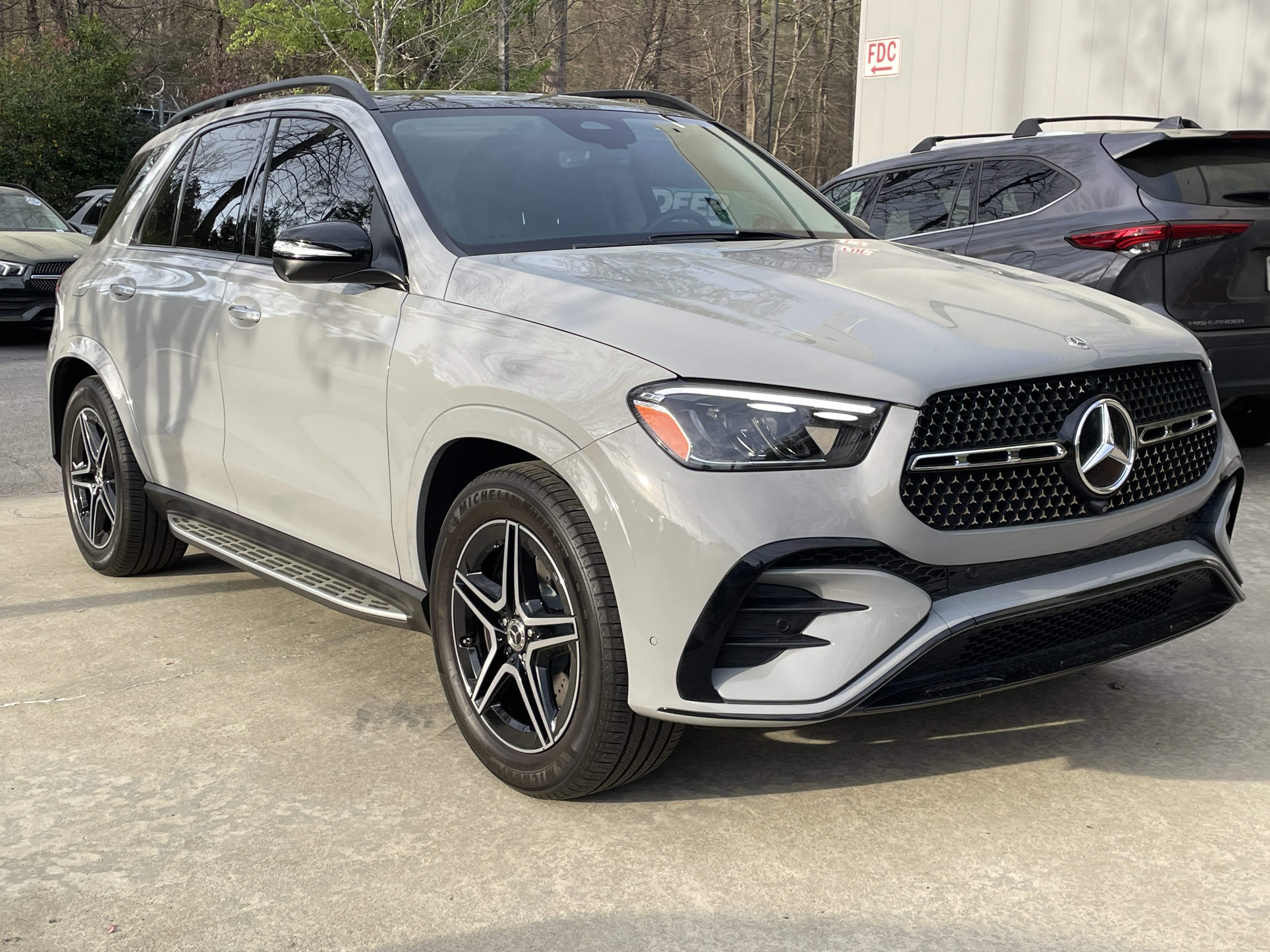 Certified 2024 Mercedes-Benz GLE 350 4MATIC image 4
