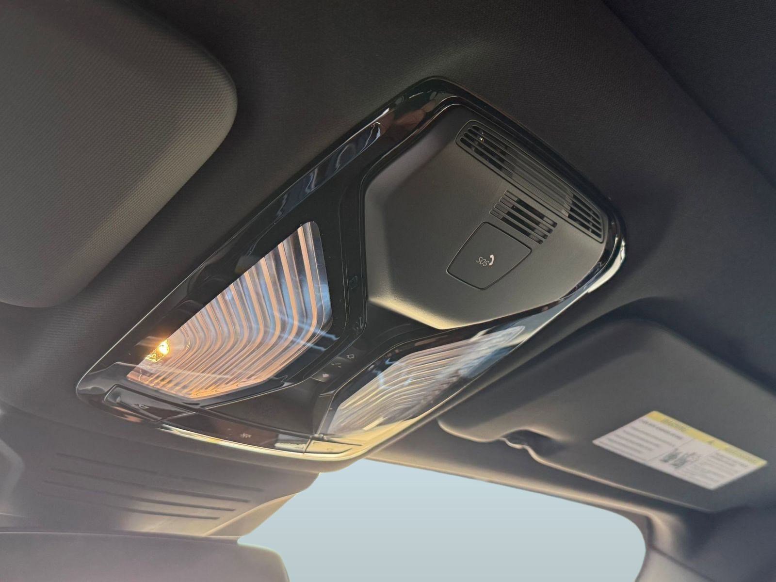 New 2026 BMW X5 xDrive40i w/ M Sport Package image 18