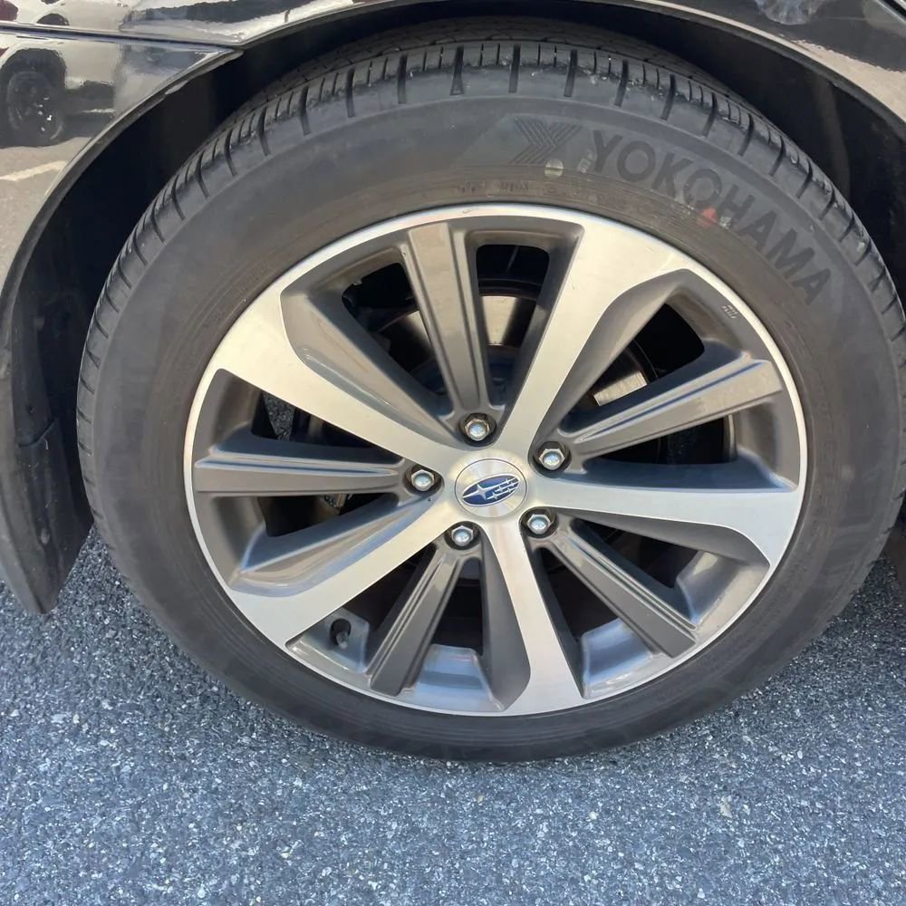 Used 2017 Subaru Legacy 3.6R Limited AWD/4WD image 19
