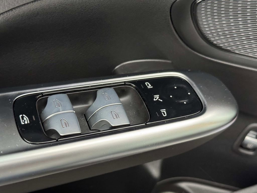 Certified 2025 Mercedes-Benz C 300 Sedan image 17