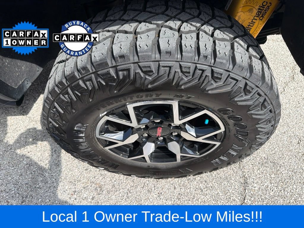 Used 2024 GMC Canyon AT4X AWD/4WD image 15