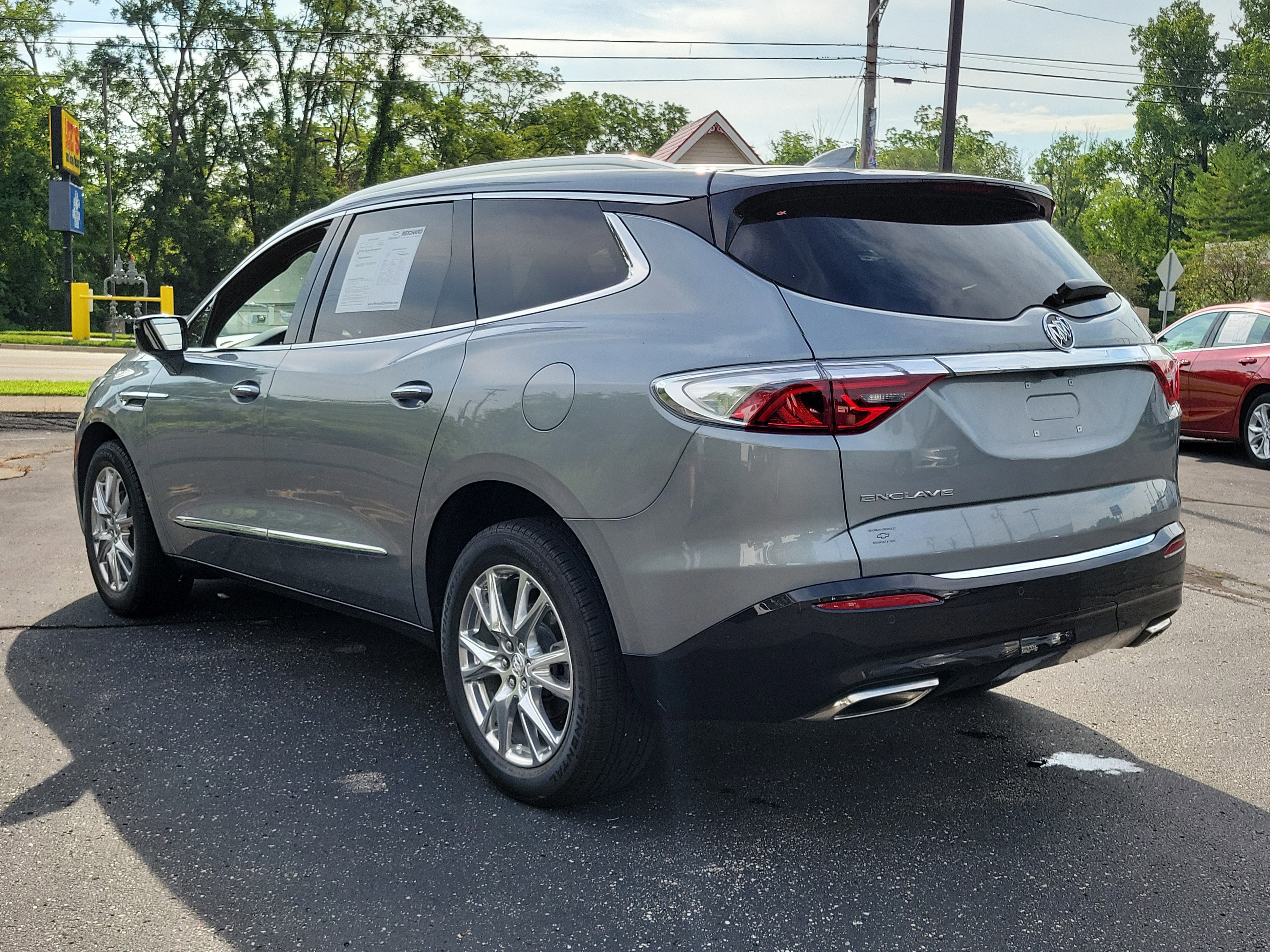 Used 2023 Buick Enclave Essence w/ Experience Buick Package image 3