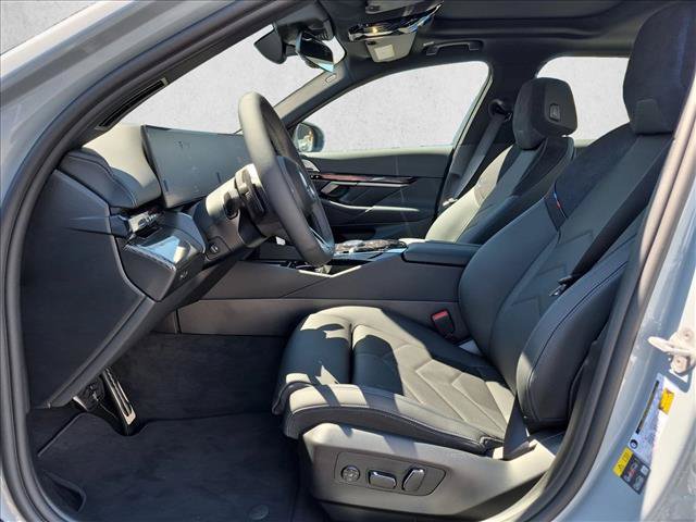 New 2027 BMW i5 eDrive40 w/ M Sport Package RWD image 4