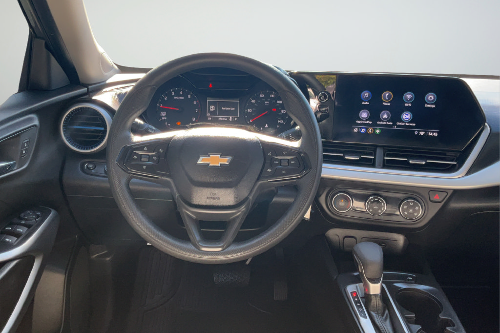 Used 2025 Chevrolet Trax LS w/ Driver Confidence Package FWD image 12