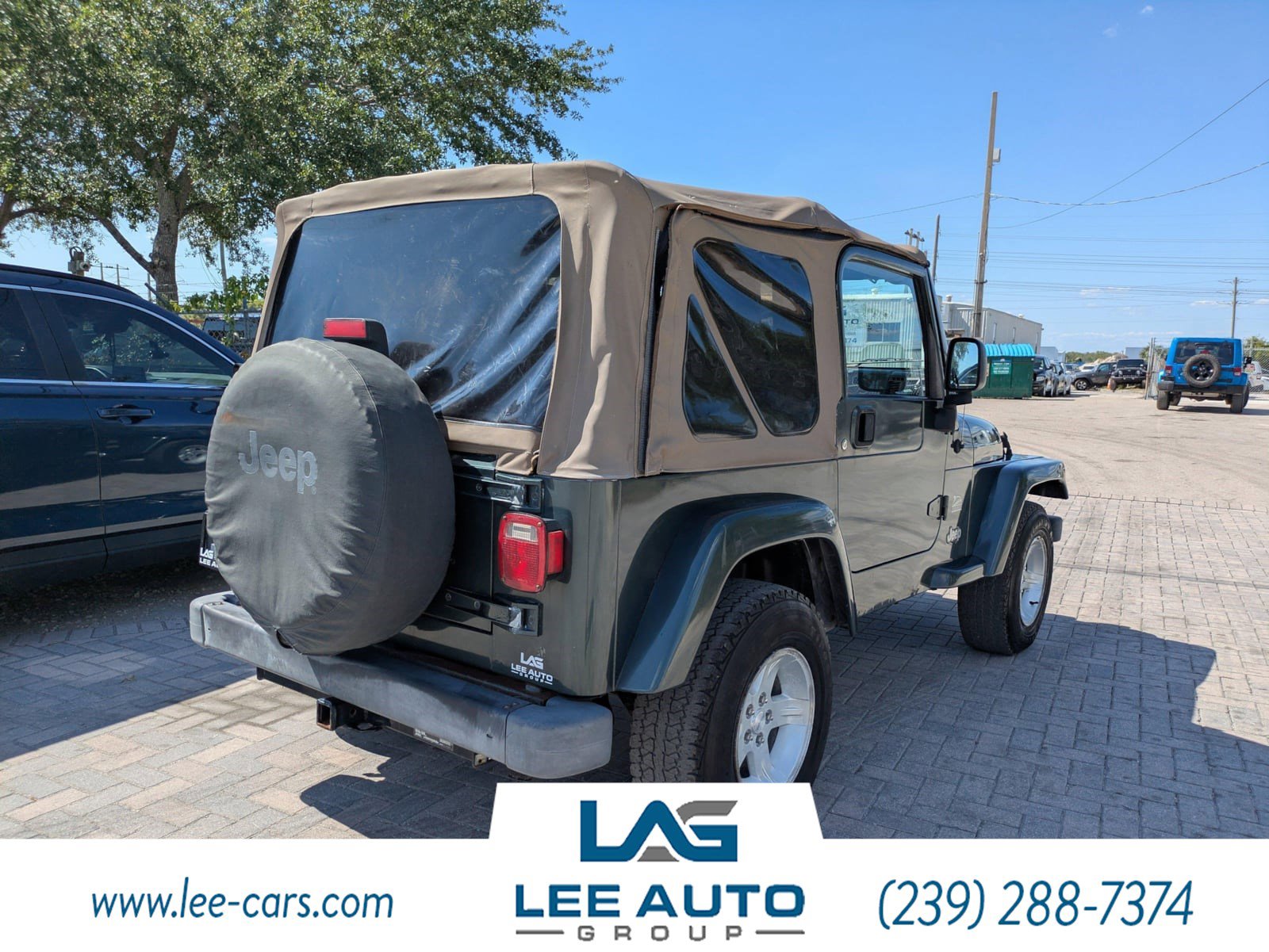 Used 2004 Jeep Wrangler Sahara w/ Dual Top Group AWD/4WD image 3