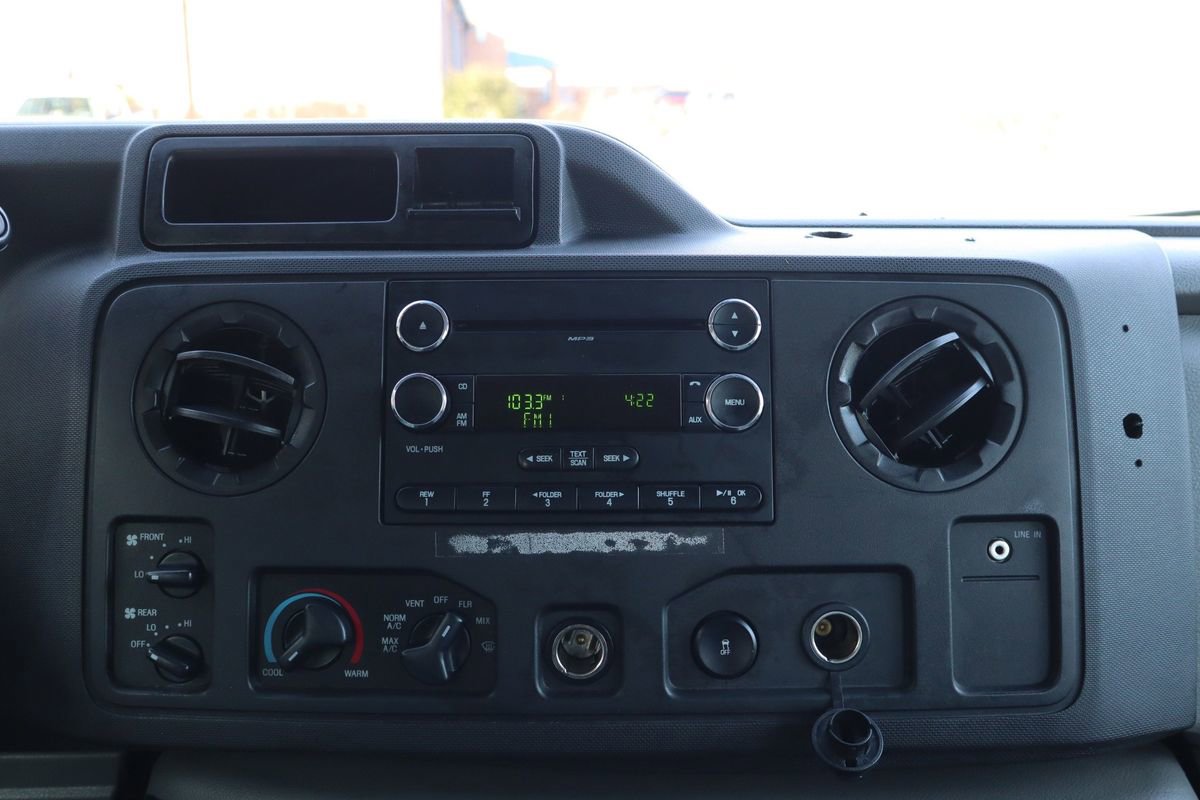 Used 2009 Ford E-350 and Econoline 350 XLT image 33