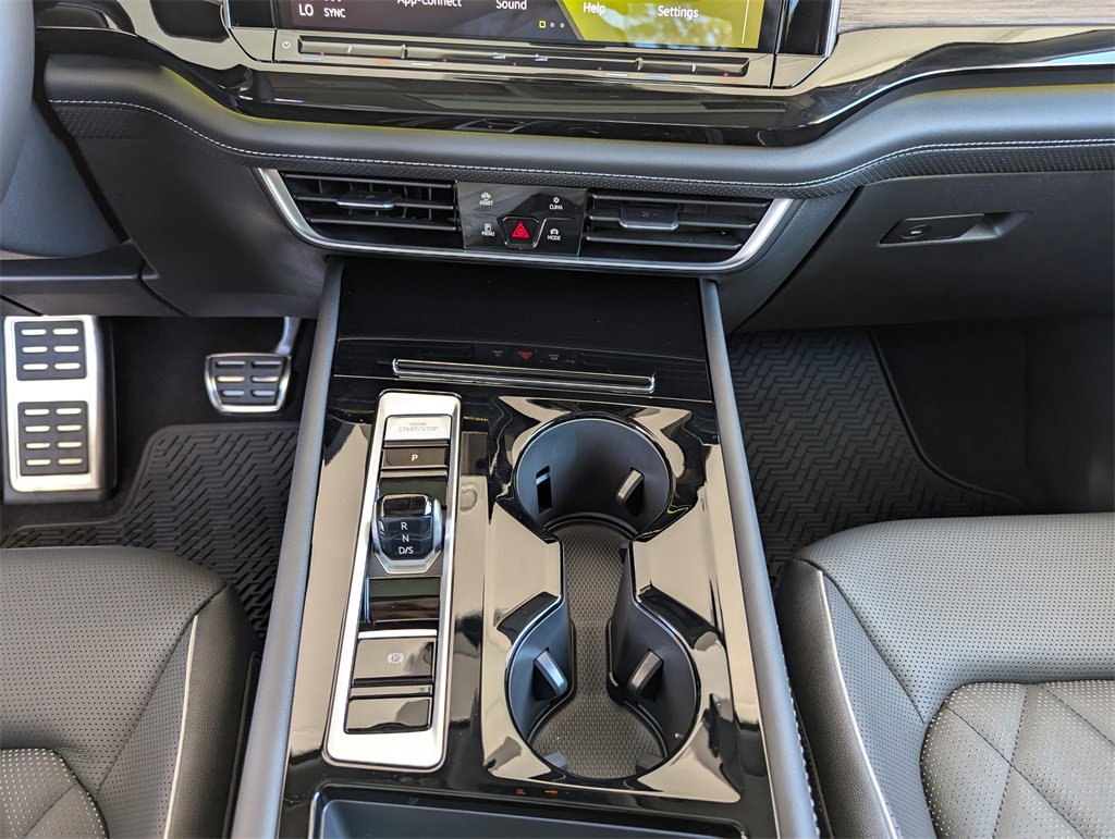New 2026 Volkswagen Atlas SEL Premium R-Line image 27