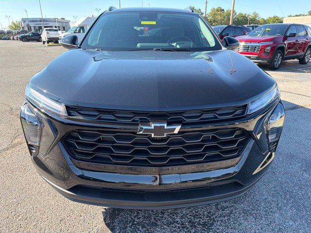 New 2026 Chevrolet Trax LT w/ Sunroof Package FWD image 8