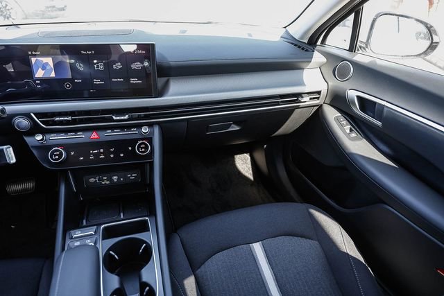 New 2026 Hyundai Sonata SEL FWD image 18