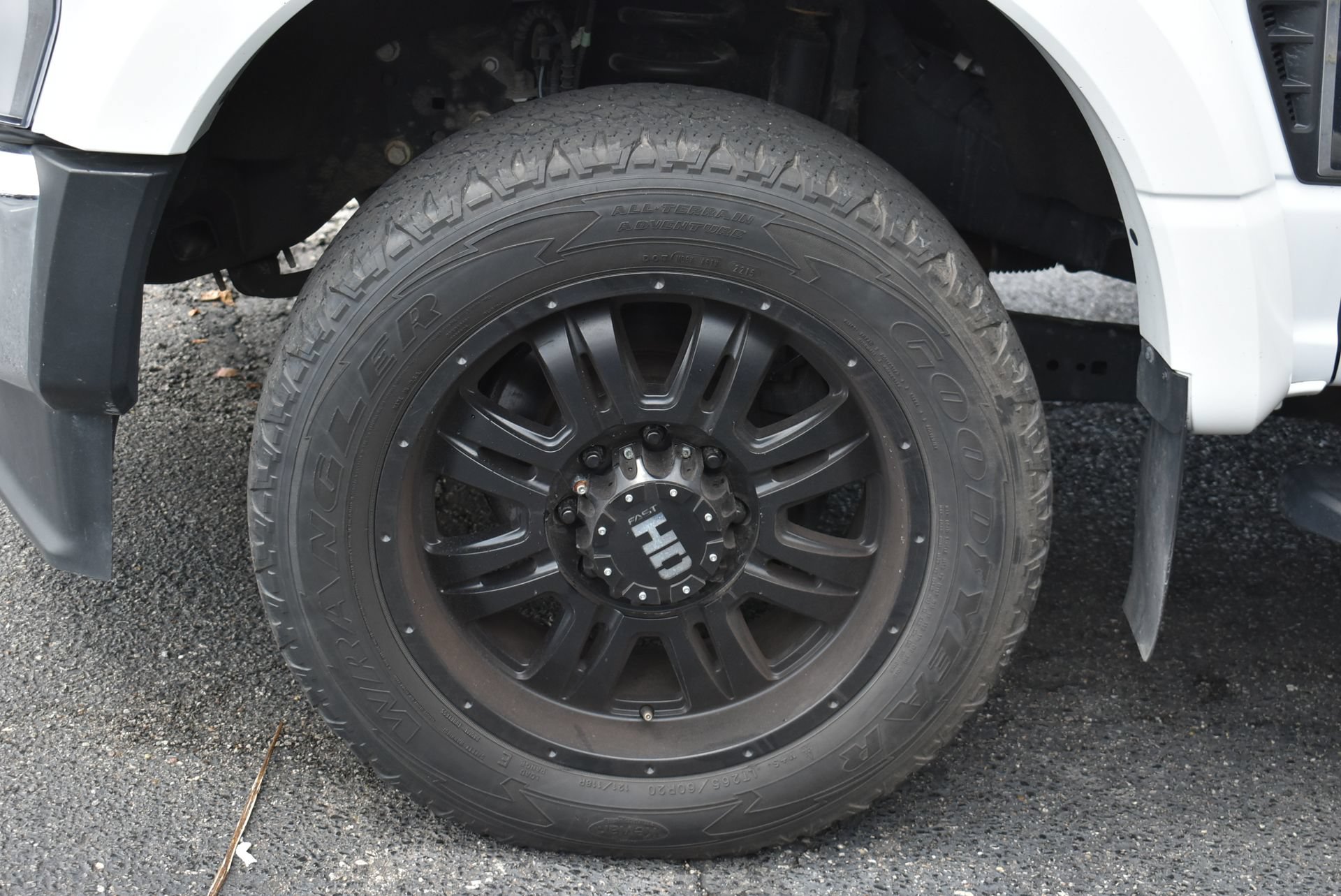 Used 2024 Ford F350 XLT AWD/4WD image 9