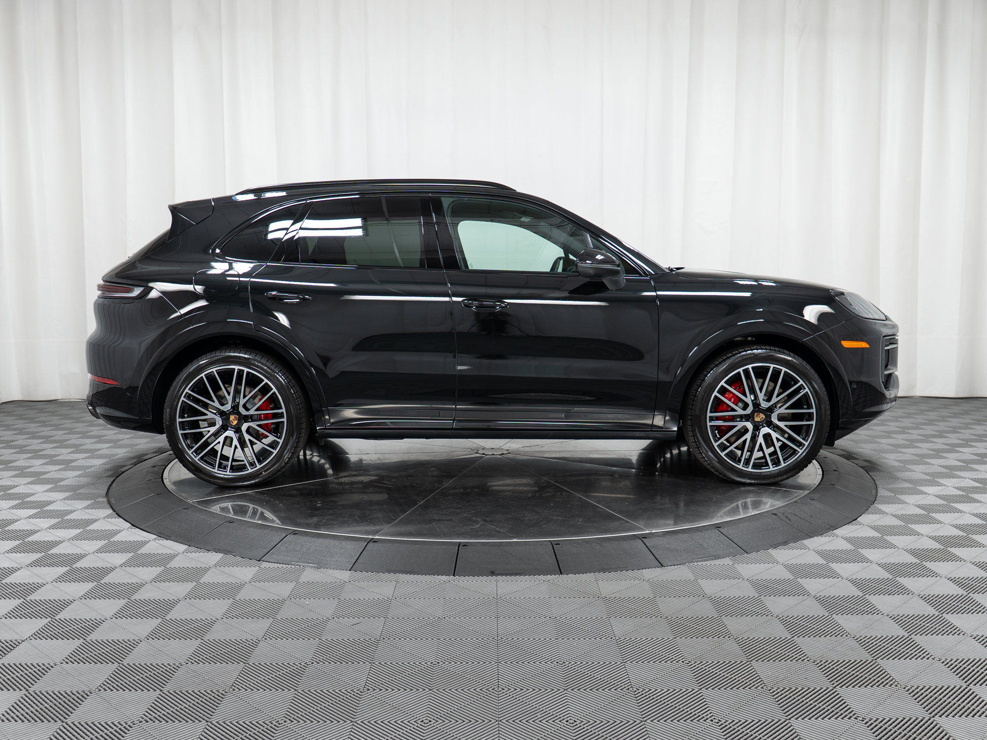 New 2026 Porsche Cayenne S AWD/4WD image 4