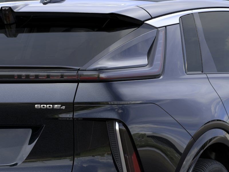 Used 2025 Cadillac Lyriq Luxury image 12