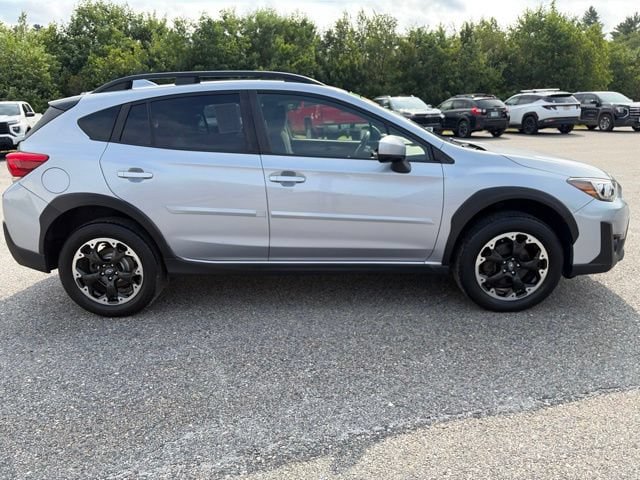 Used 2021 Subaru Crosstrek 2.0i Premium w/ Moonroof Package AWD/4WD image 8