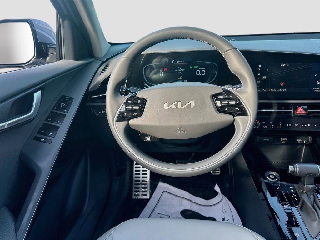 Certified 2025 Kia Niro EX Touring FWD image 23