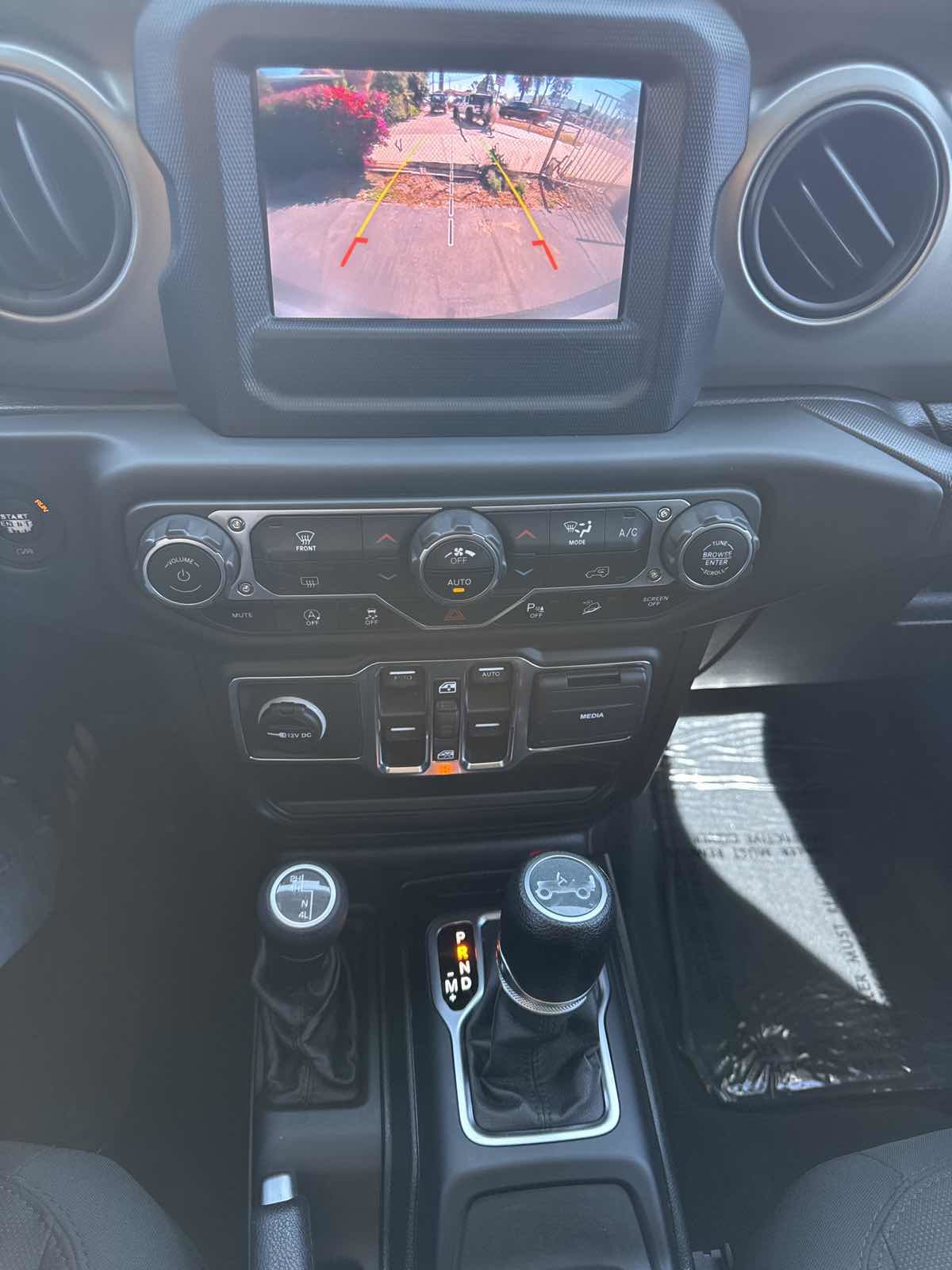 Used 2013 Jeep Wrangler Unlimited Sport AWD/4WD image 23