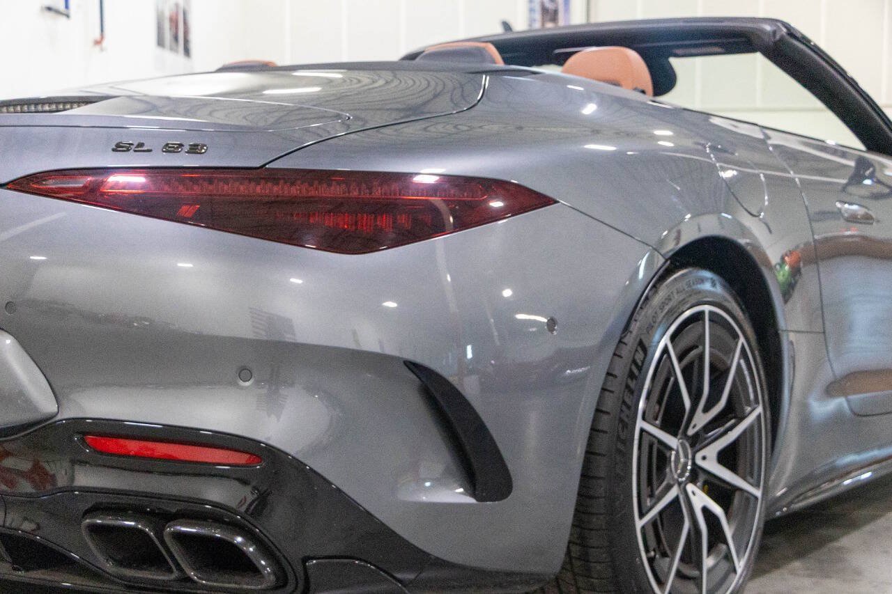 Used 2022 Mercedes-Benz SL 63 AMG 4MATIC image 39