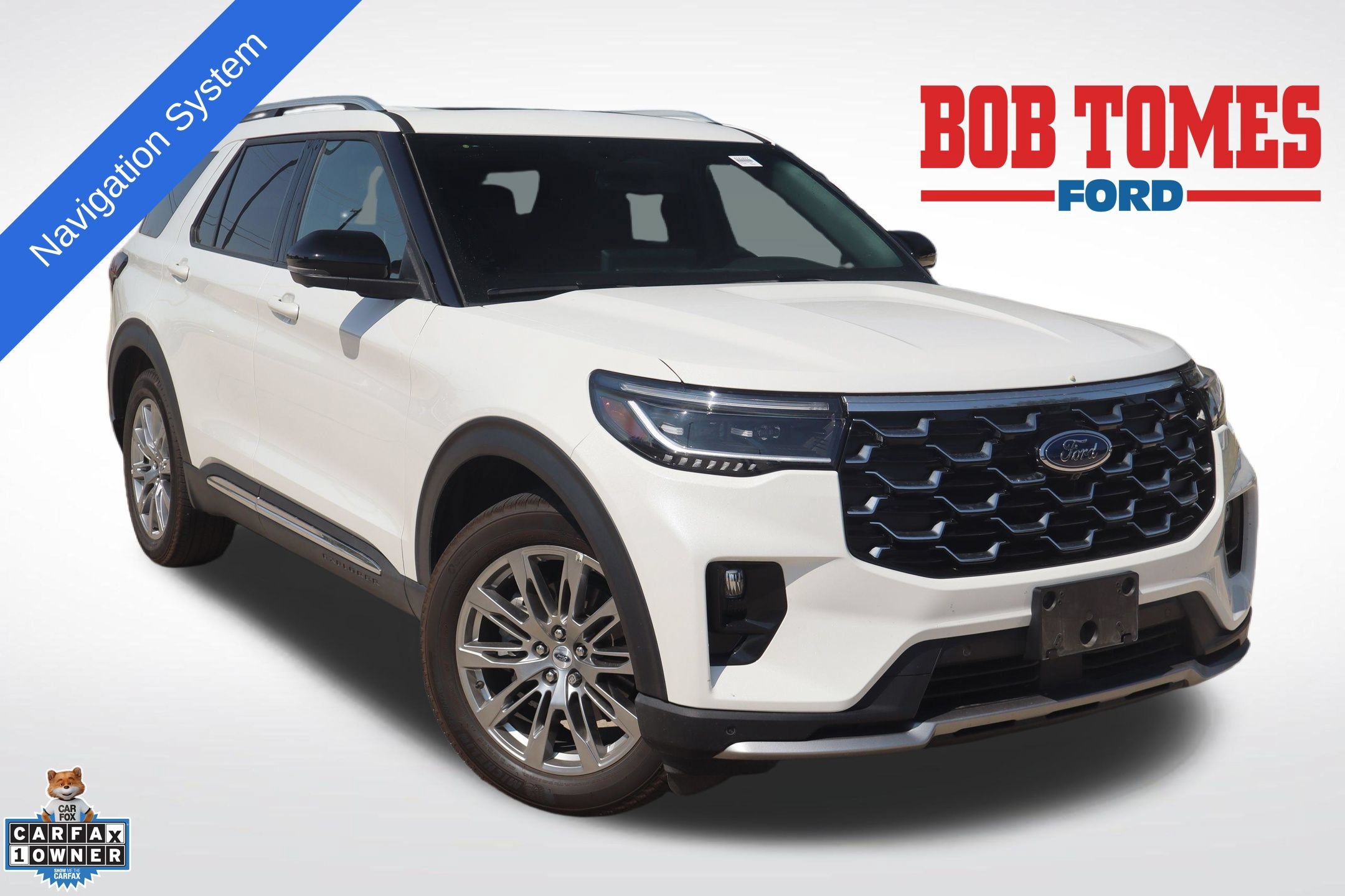 Used 2025 Ford Explorer Platinum RWD image 1