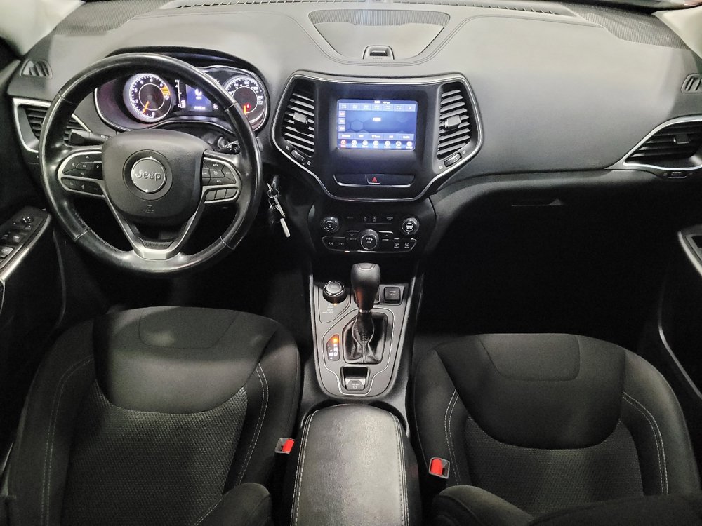 Used 2019 Jeep Cherokee Latitude w/ Cold Weather Group image 22