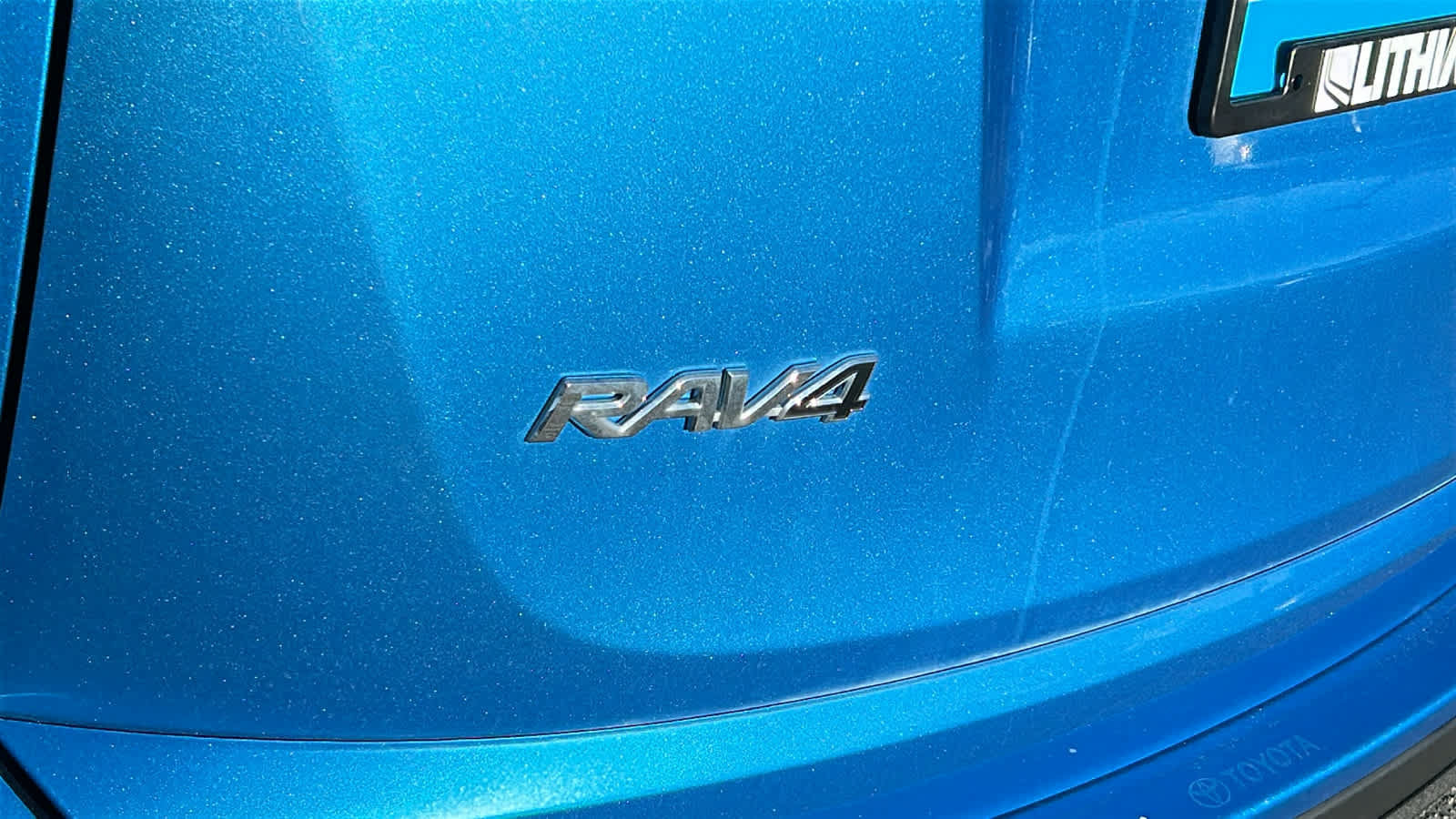 Used 2016 Toyota RAV4 LE AWD/4WD image 28