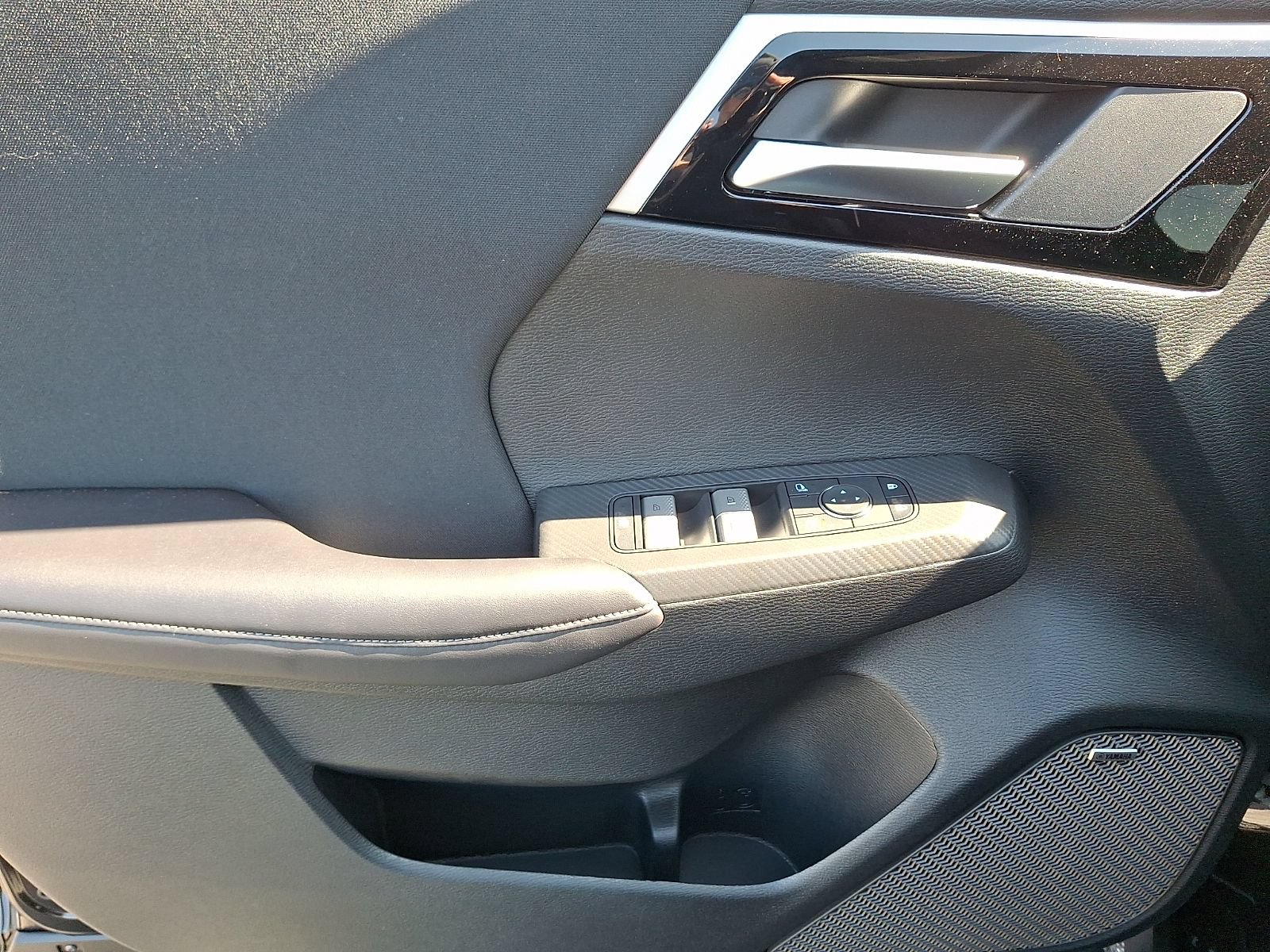 New 2026 Mitsubishi Outlander ES AWD/4WD image 12