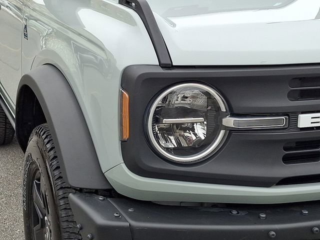 Used 2022 Ford Bronco Black Diamond image 9