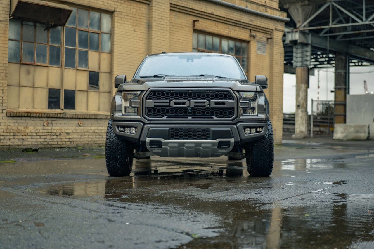 Used 2017 Ford F150 Raptor w/ Equipment Group 802A Luxury image 24