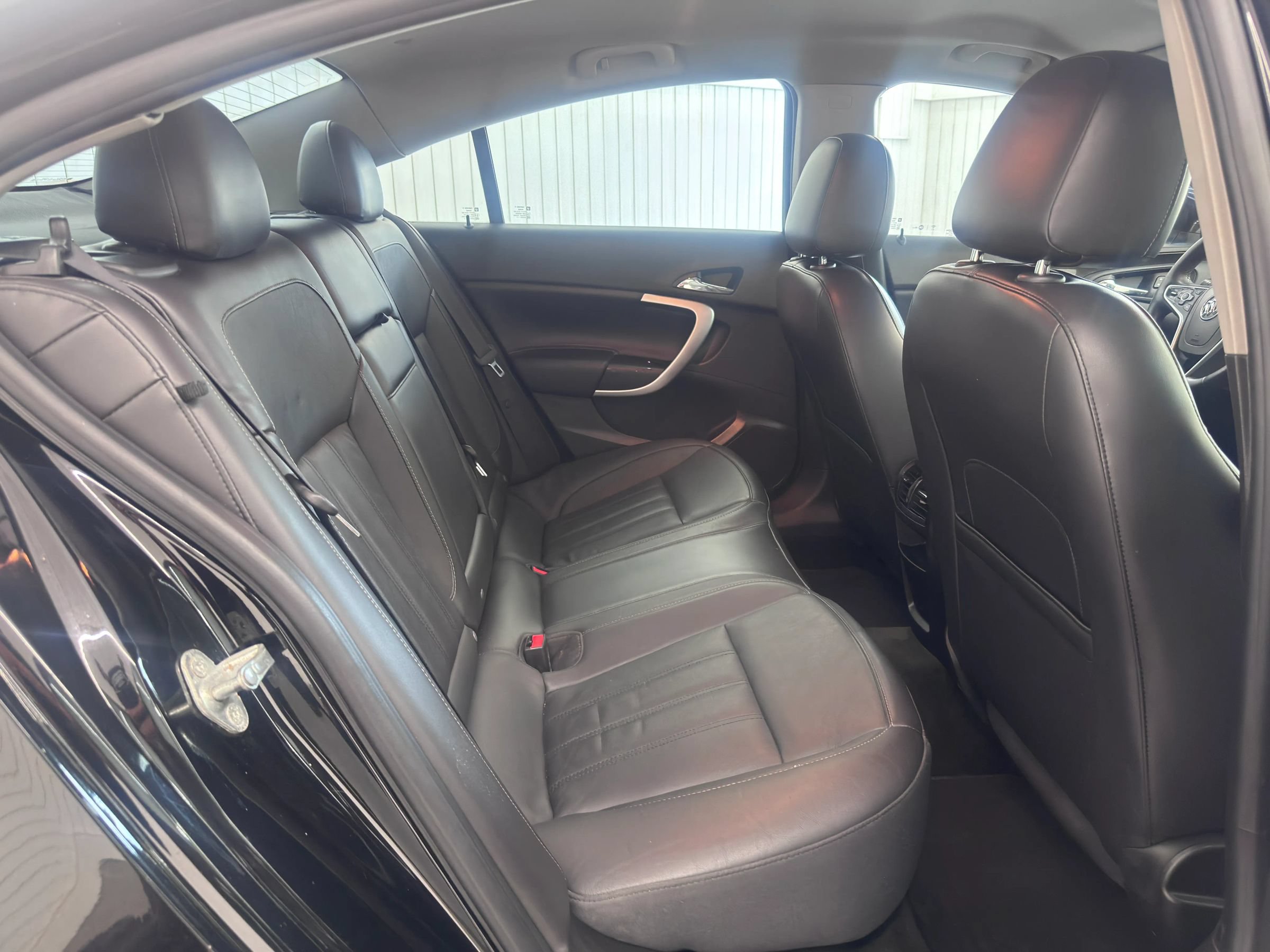 Used 2017 Buick Regal Sport Touring FWD image 11