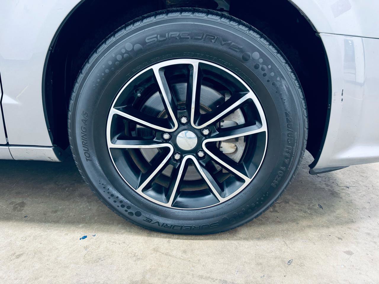 Used 2018 Dodge Grand Caravan GT image 11