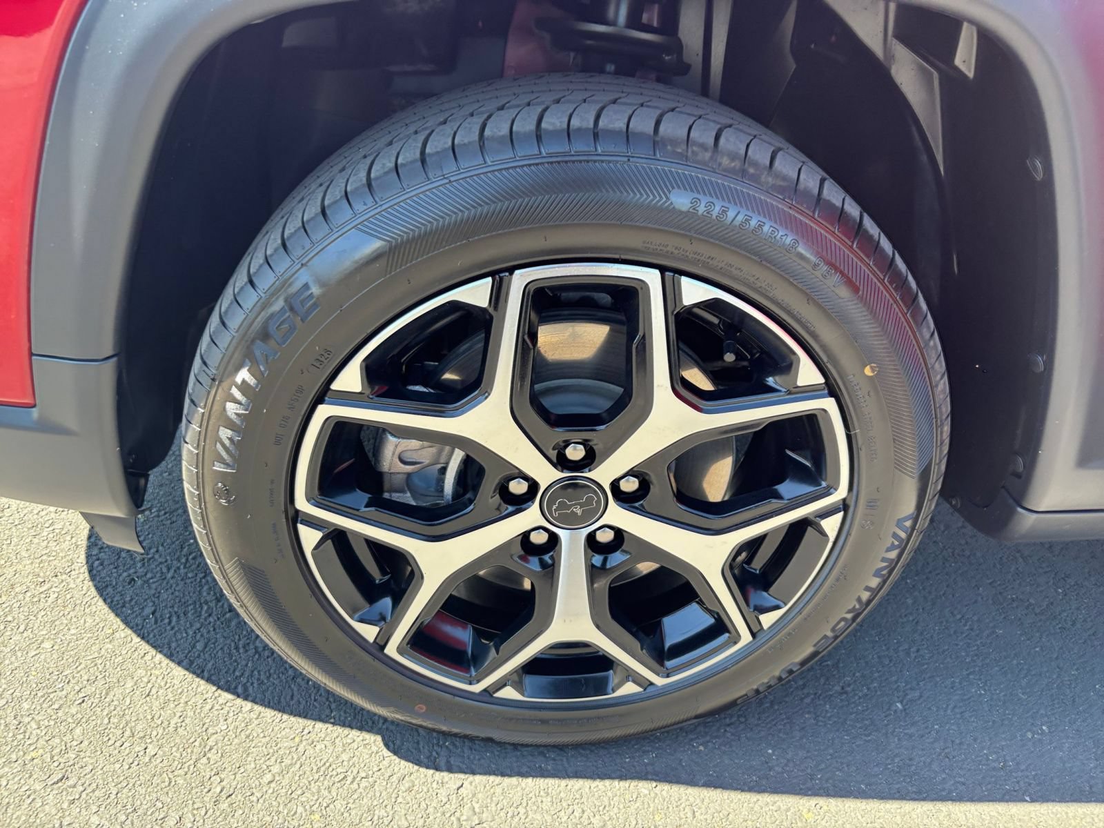 Used 2025 Jeep Compass Limited AWD/4WD image 30