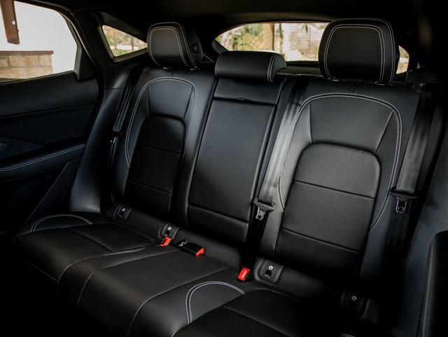 New 2024 Jaguar E-PACE R-Dynamic SE image 21