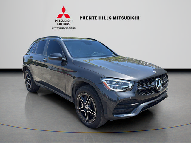 Used 2022 Mercedes-Benz GLC 300 4MATIC image 3