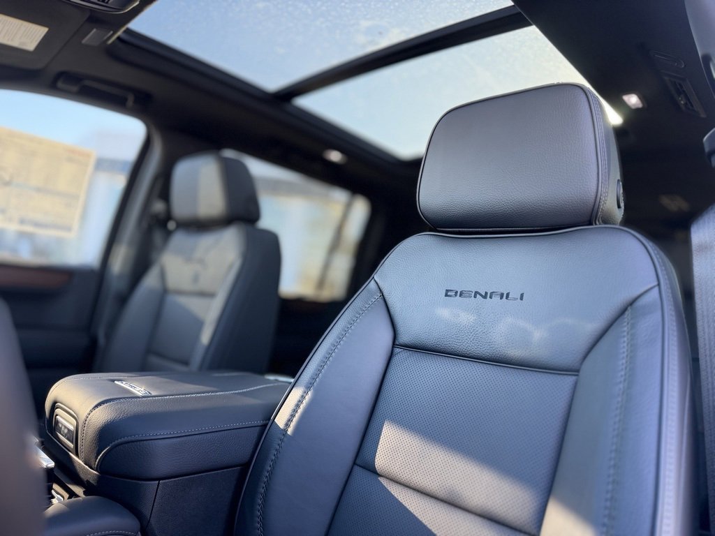 New 2026 GMC Yukon XL Denali image 17
