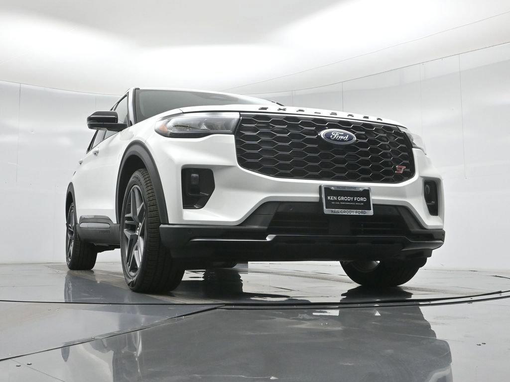New 2026 Ford Explorer ST image 45