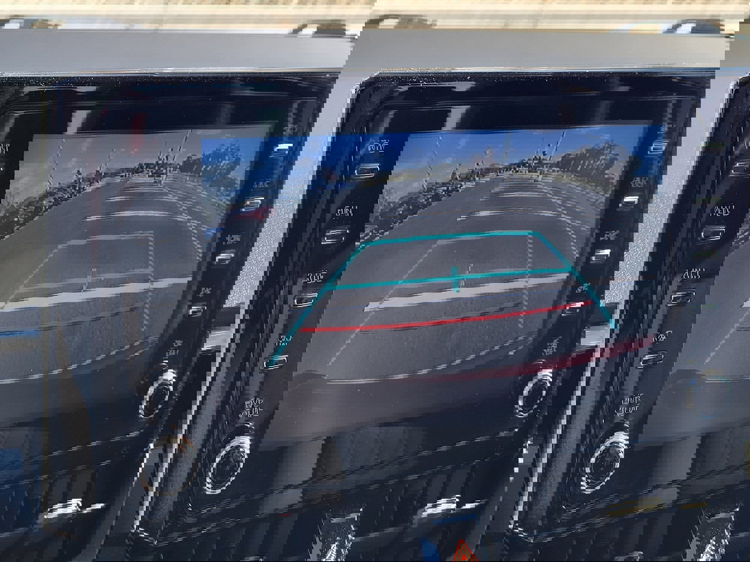 Used 2020 Toyota Corolla LE image 23