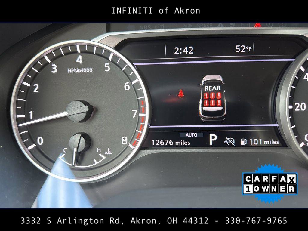 Used 2024 Nissan Pathfinder SL image 2