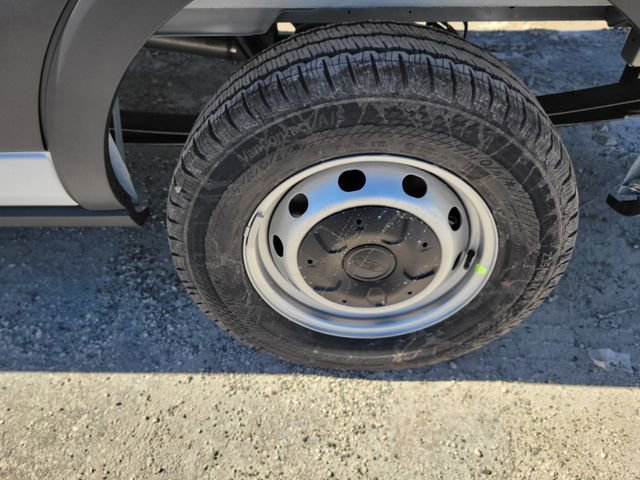 New 2026 Ford Transit 250 148 Medium Roof w/ Load Area Protection Package RWD image 17