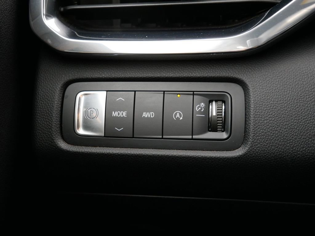 Used 2025 GMC Acadia Elevation image 21