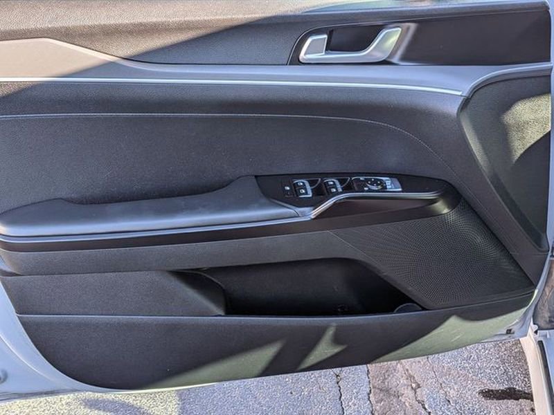 Used 2022 Kia K5 GT-Line image 13