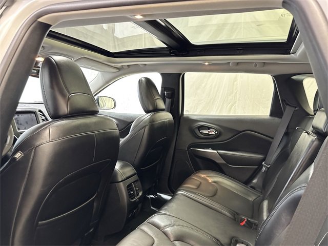 Used 2021 Jeep Cherokee Latitude Lux w/ Sun & Sound Group image 14