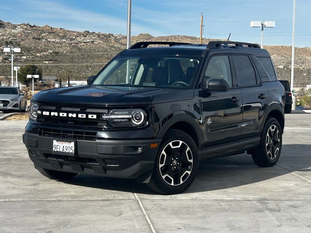 Used 2022 Ford Bronco Sport Outer Banks w/ Tech Package AWD/4WD image 3
