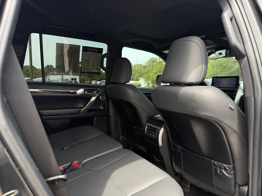 Used 2023 Lexus GX 460 Premium w/ Premium Plus Package AWD/4WD image 31