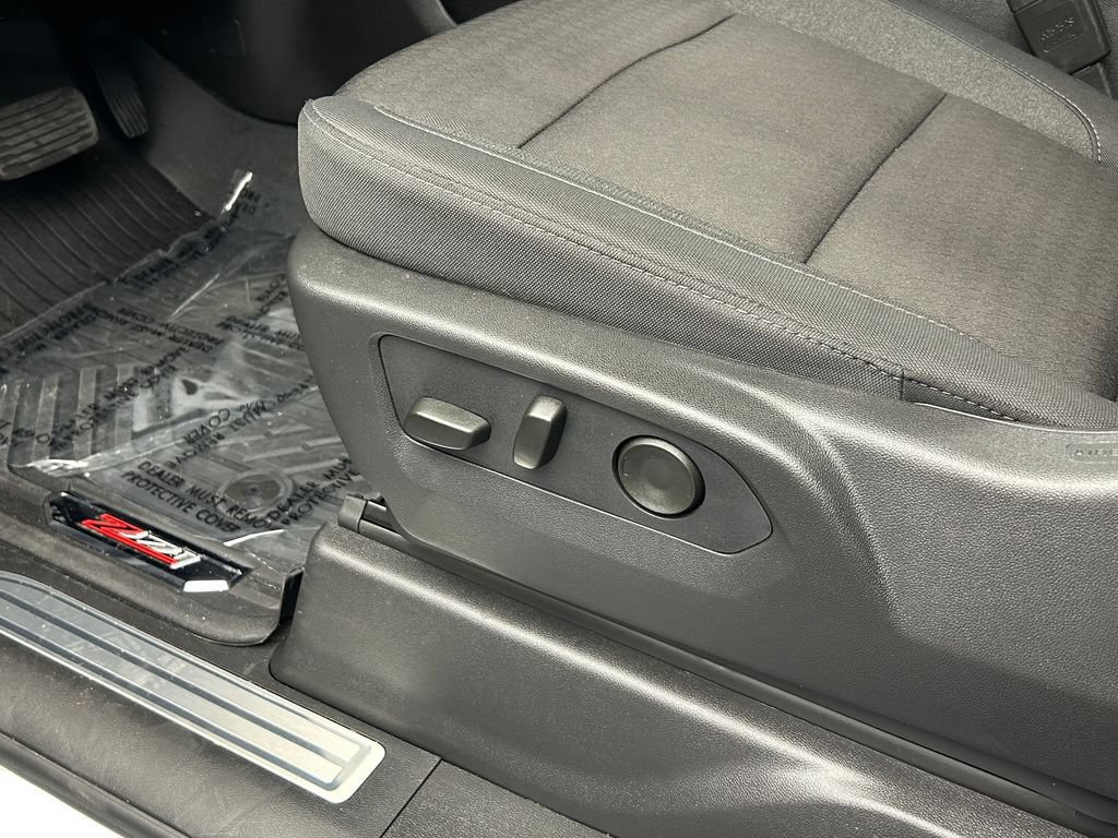 Used 2026 Chevrolet Silverado 1500 LT AWD/4WD image 45
