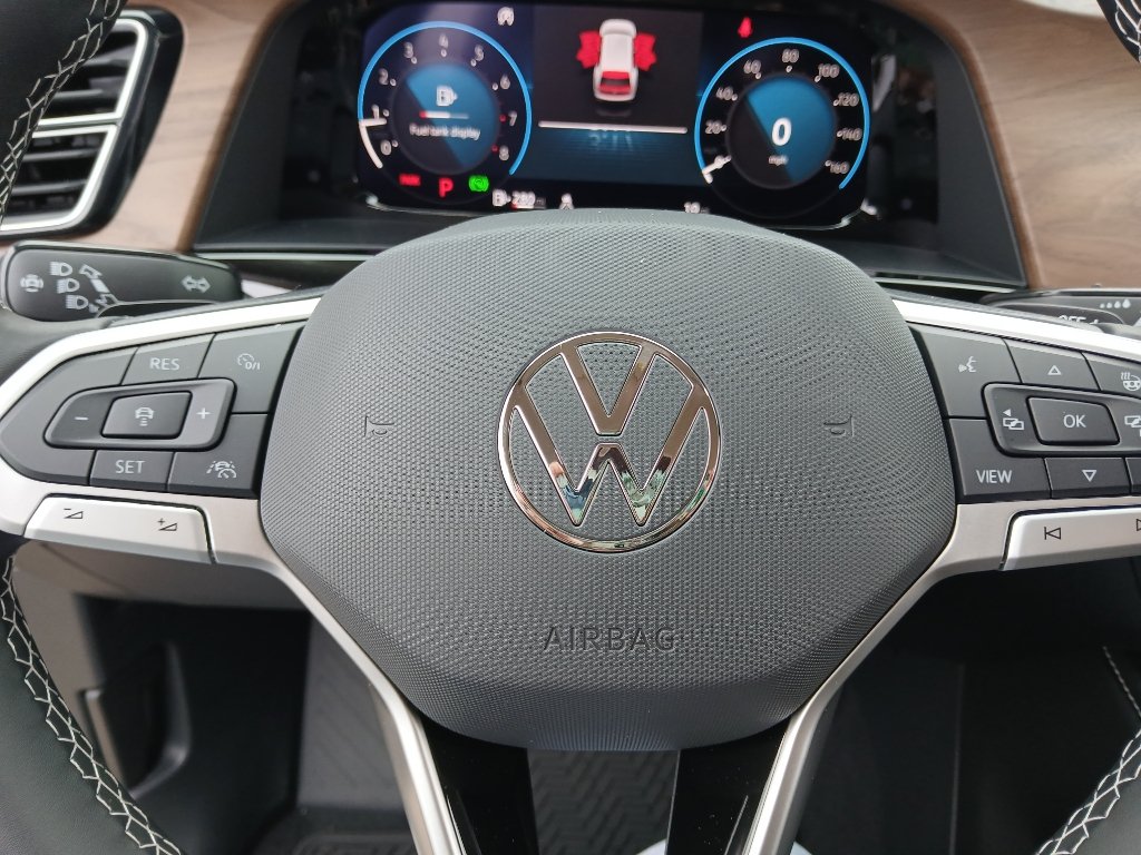New 2026 Volkswagen Atlas SE FWD image 12