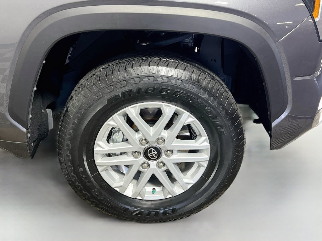 Used 2025 Toyota Tundra SR5 AWD/4WD image 11
