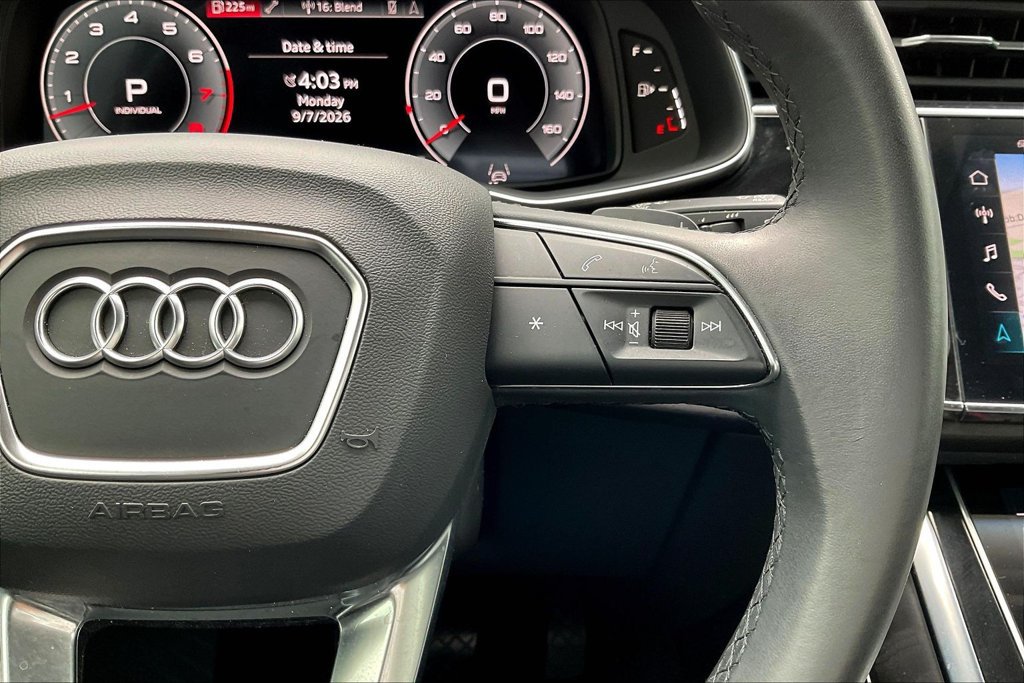 Used 2023 Audi Q7 3.0T Premium w/ Convenience Package AWD/4WD image 12