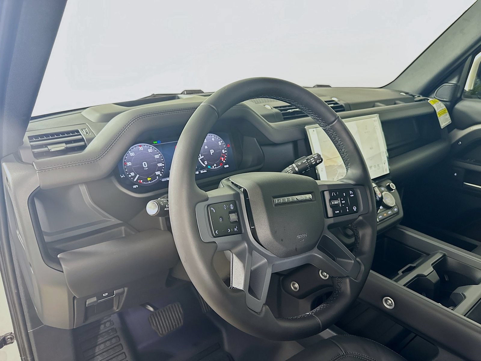 New 2026 Land Rover Defender 130 X-Dynamic SE AWD/4WD image 32