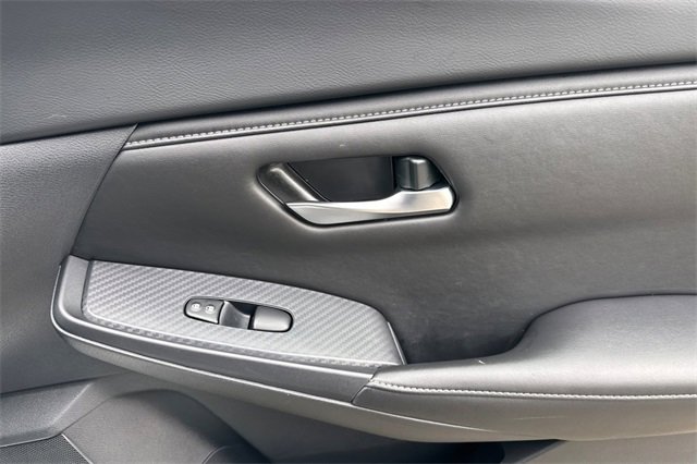 Used 2025 Nissan Sentra SV image 21